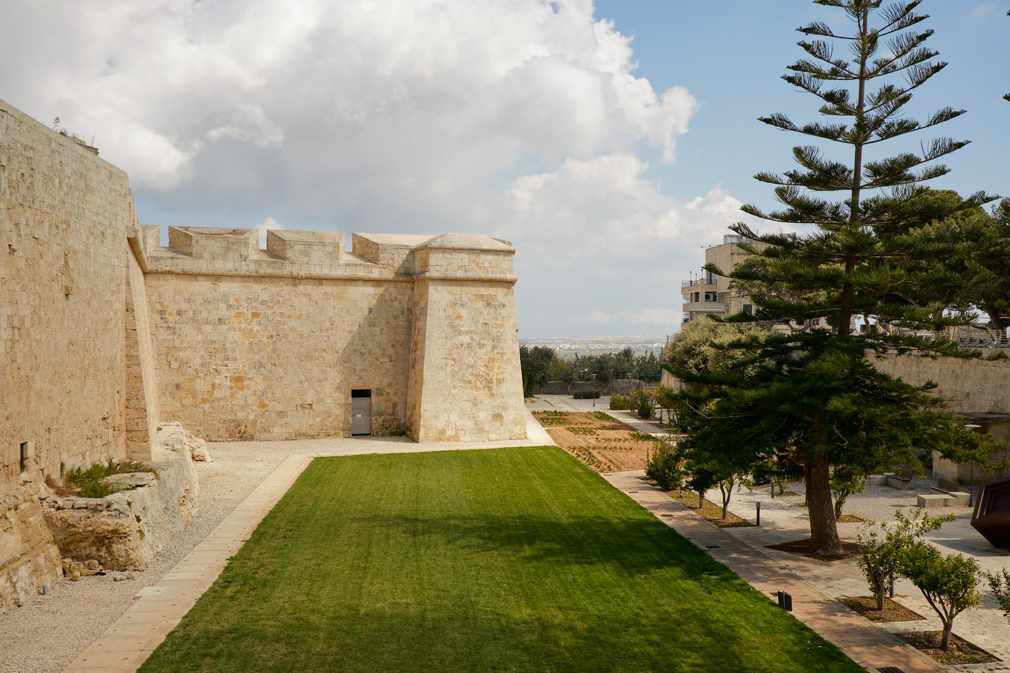 outer wall of Mdina