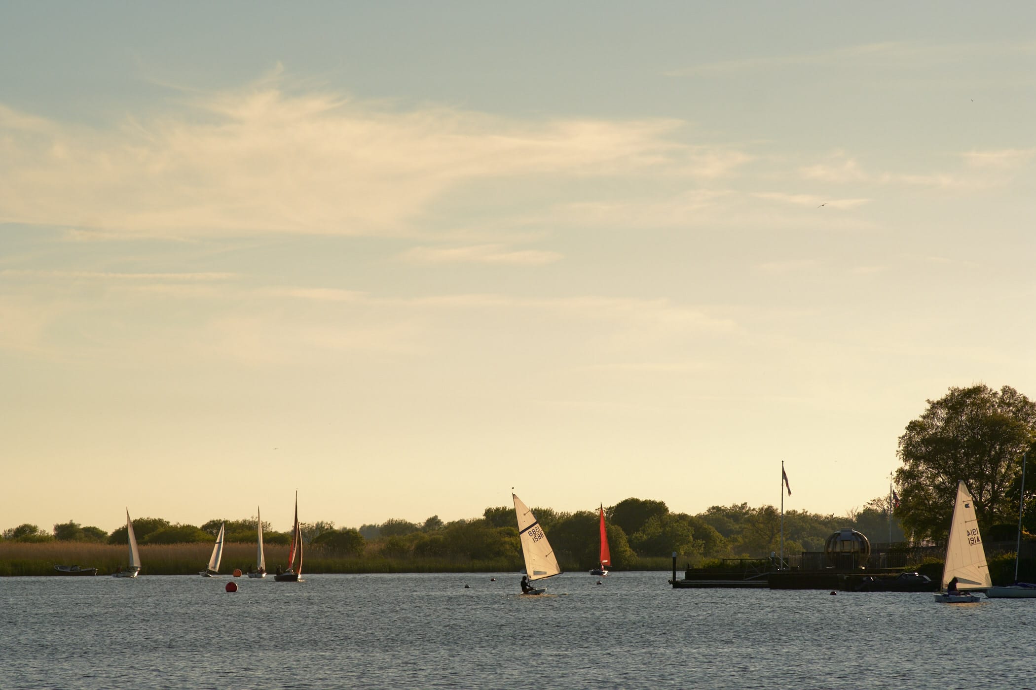 sailing dinghies on Oulton Broad