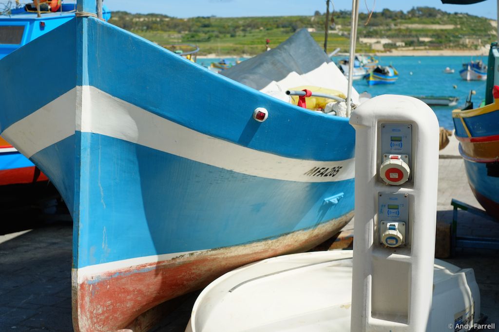 boat battery charging station