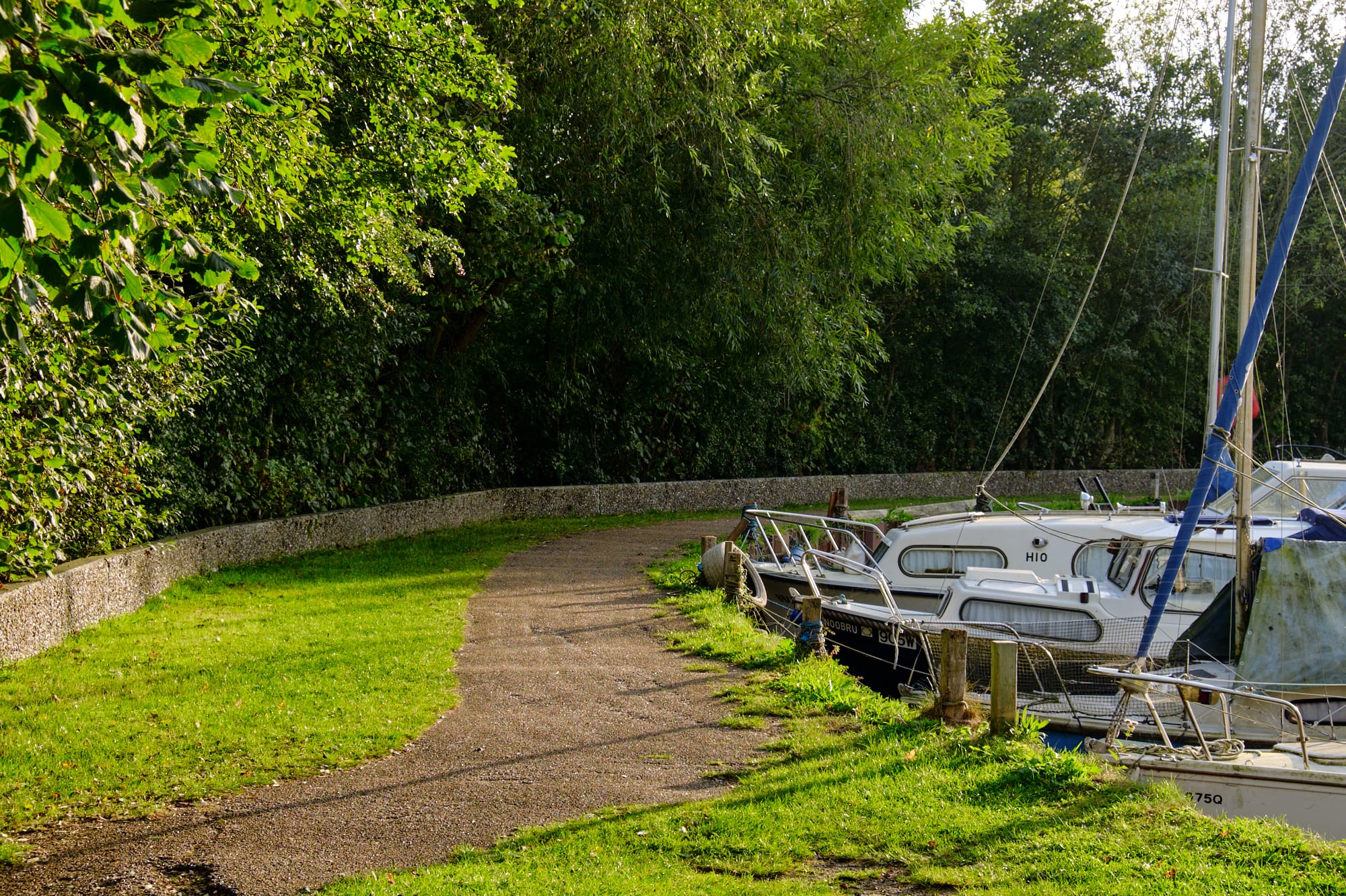 footpath around berthed boats