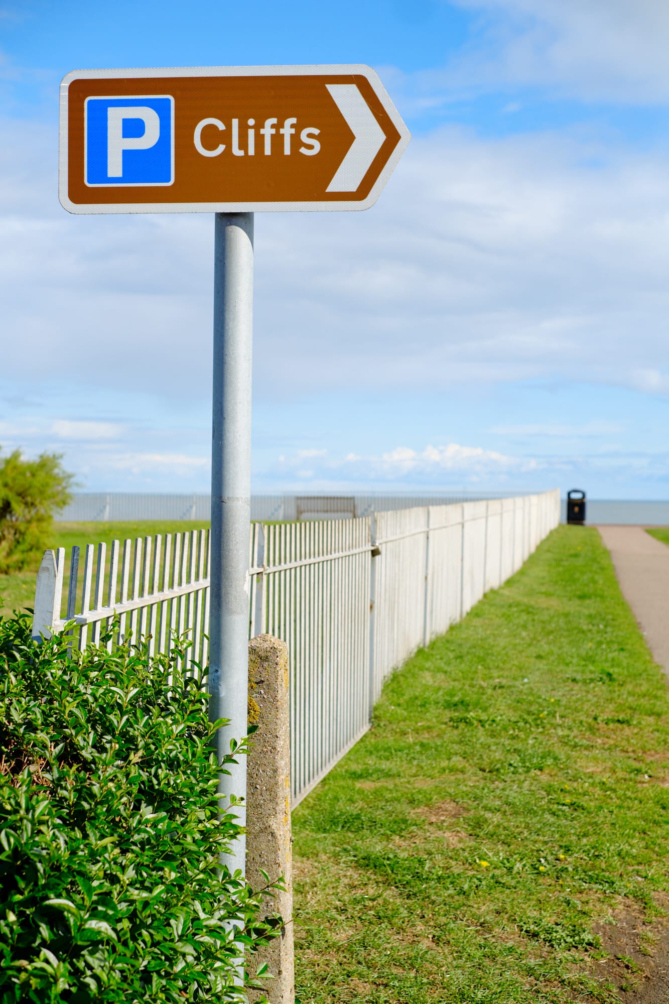 cliffs parking sign